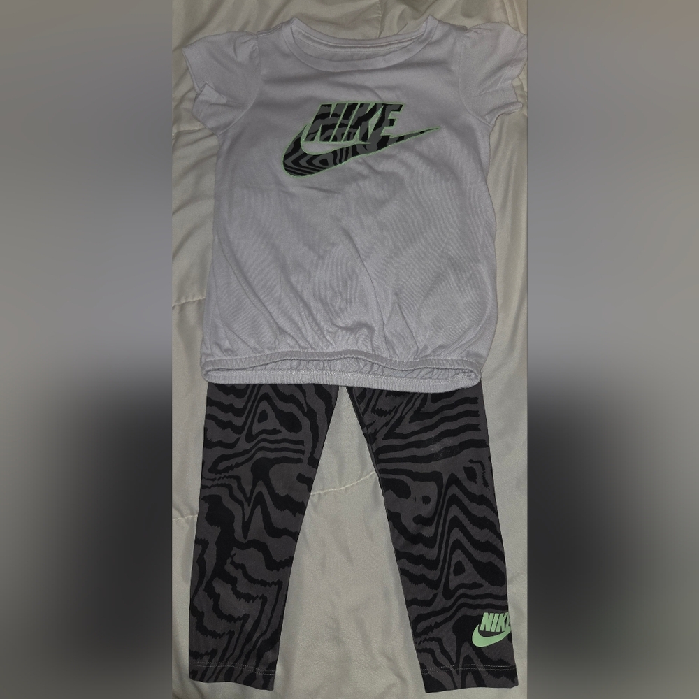 Nike Kids Set with White Tee and Black Patterned Leggings